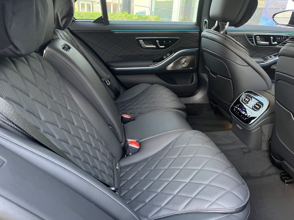 Mercedes-Benz S580 interior